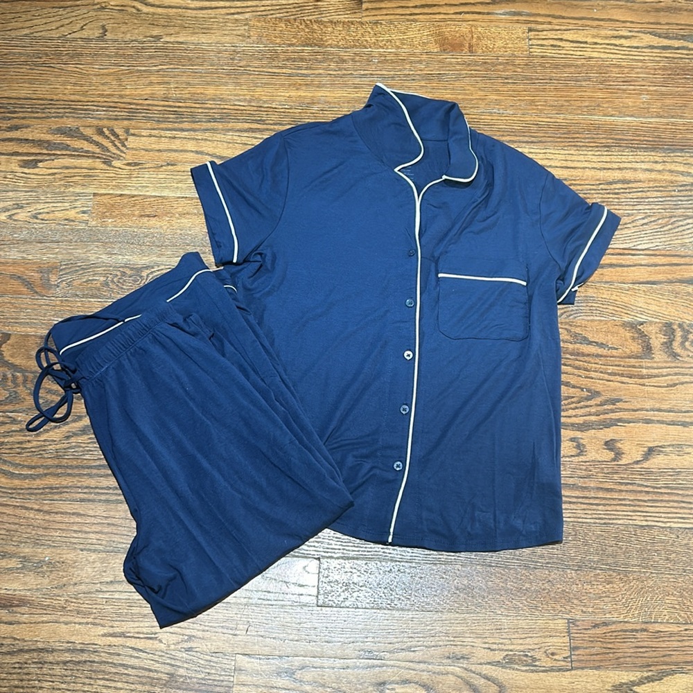 Pajama Set - Picture 3 of 4